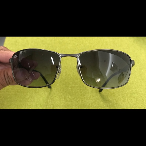 Ray Bans - Picture 6 of 8